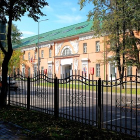 Здание Комендантского Преображенского полка